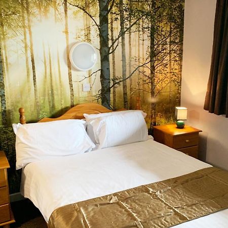 Rathlin Apartment - 2 Bedroom With Hot Tub 巴利卡斯尔 外观 照片